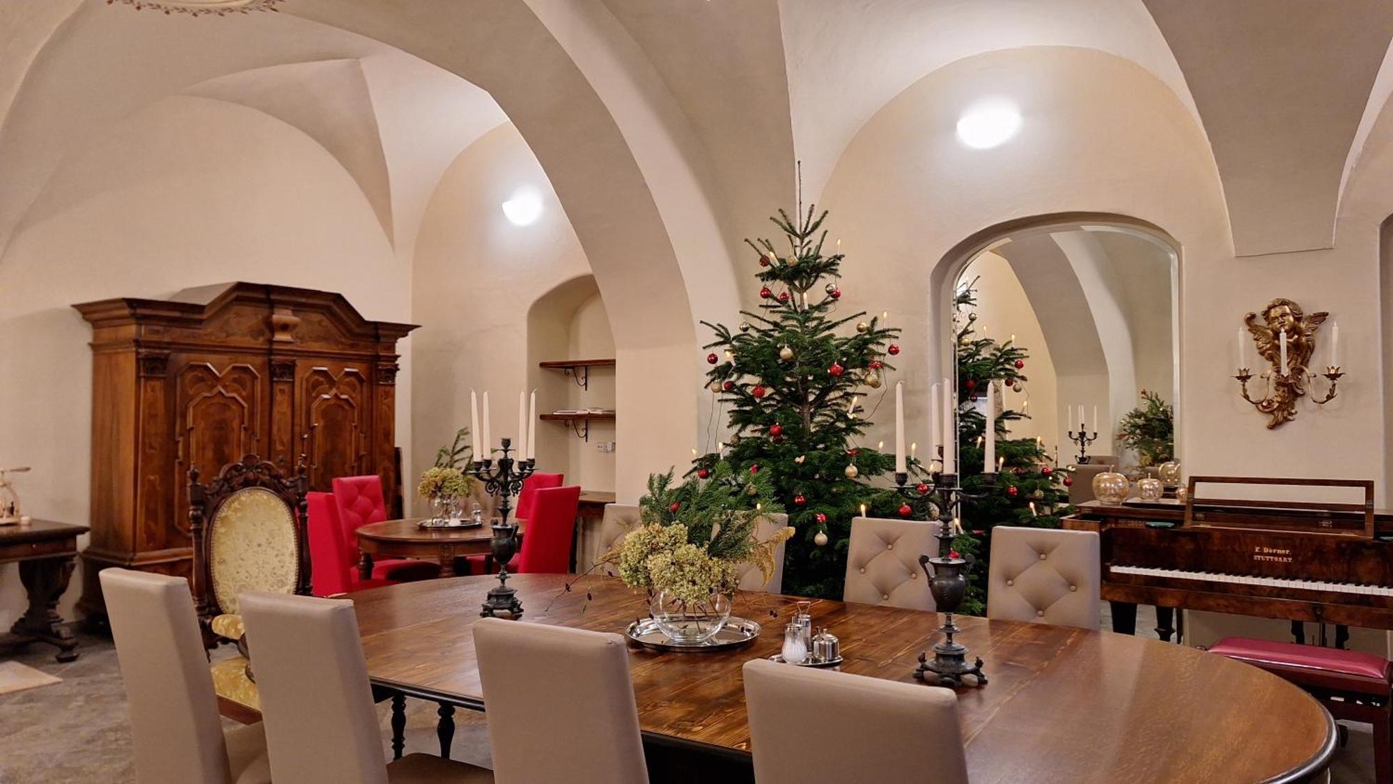 Stadtpalais Romantik-Suite 3 Zimmer Maximal 6 Personen เบาท์เซน ภายนอก รูปภาพ