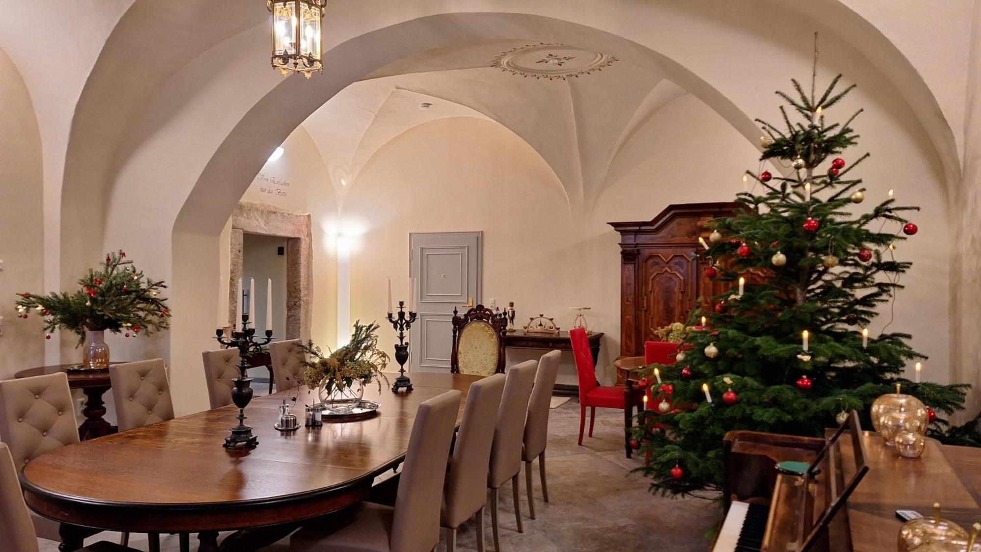 Stadtpalais Romantik-Suite 3 Zimmer Maximal 6 Personen เบาท์เซน ภายนอก รูปภาพ