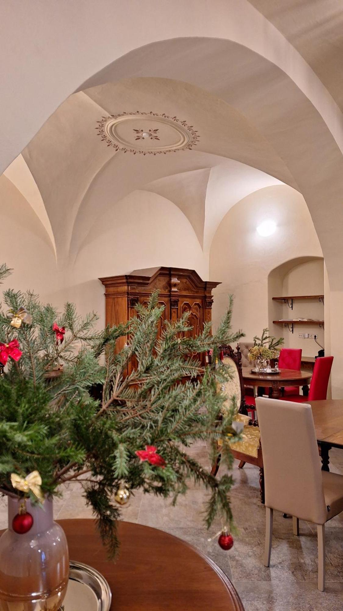 Stadtpalais Romantik-Suite 3 Zimmer Maximal 6 Personen เบาท์เซน ภายนอก รูปภาพ