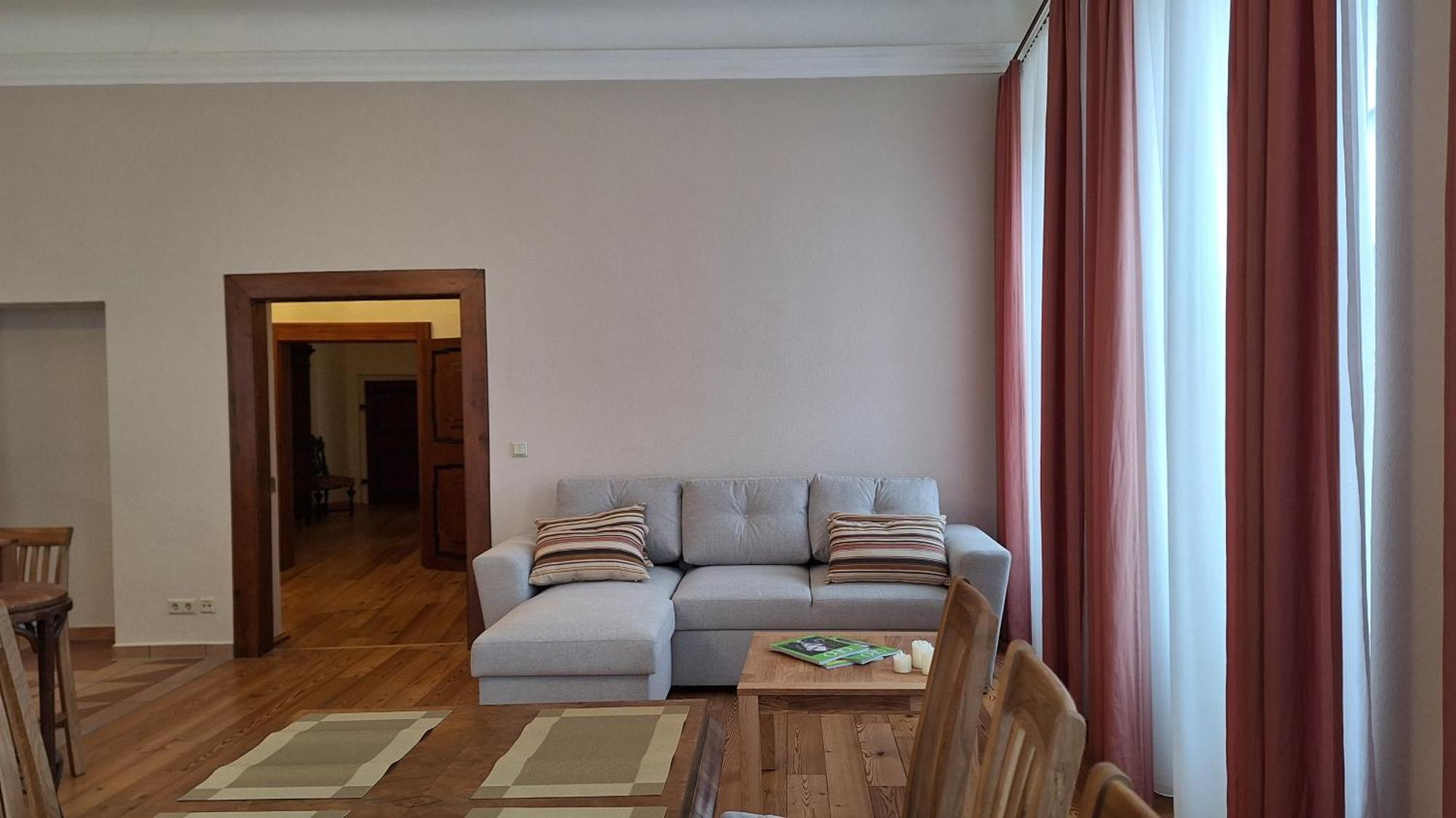 Stadtpalais Romantik-Suite 3 Zimmer Maximal 6 Personen เบาท์เซน ภายนอก รูปภาพ