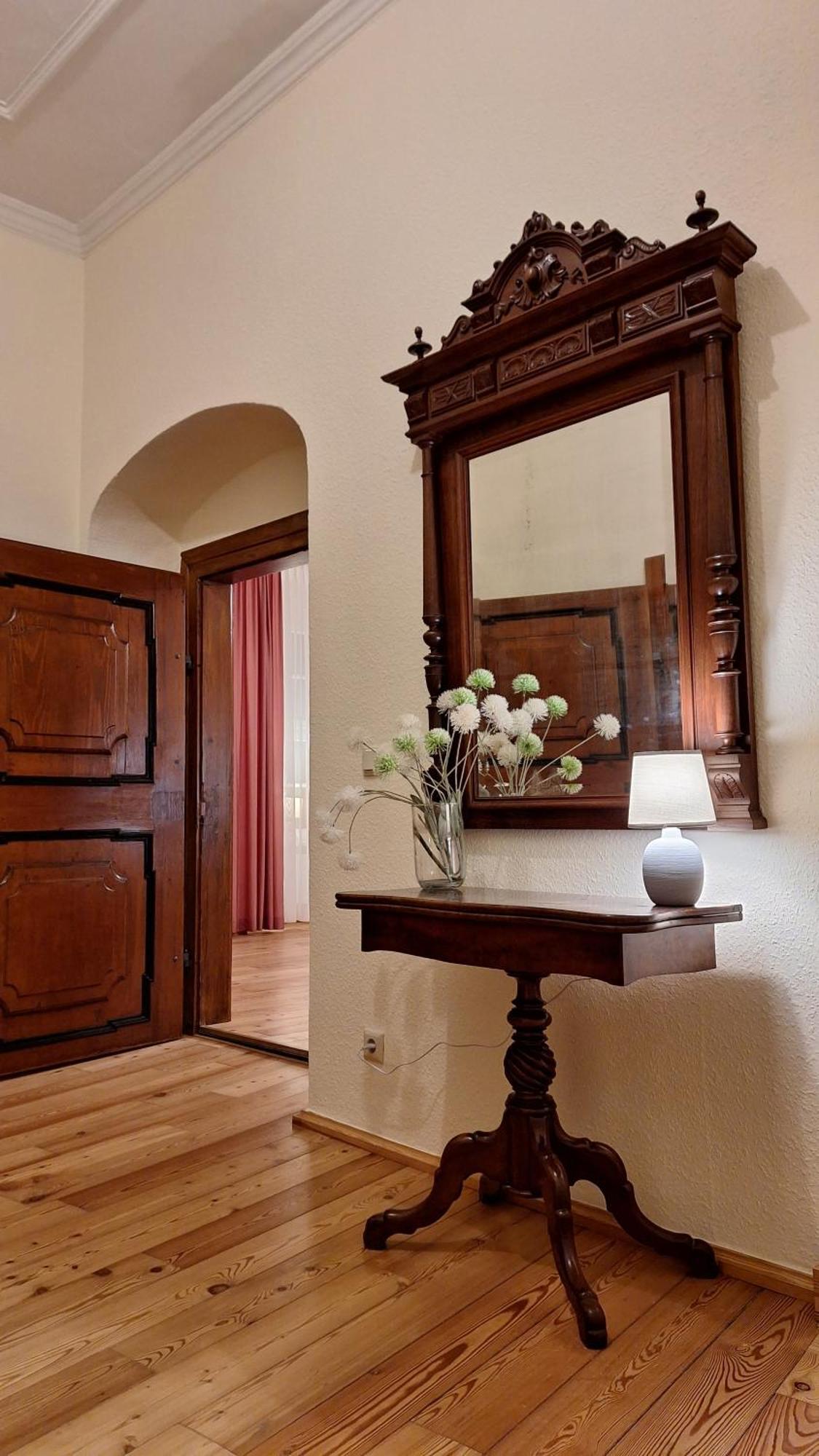 Stadtpalais Romantik-Suite 3 Zimmer Maximal 6 Personen เบาท์เซน ภายนอก รูปภาพ
