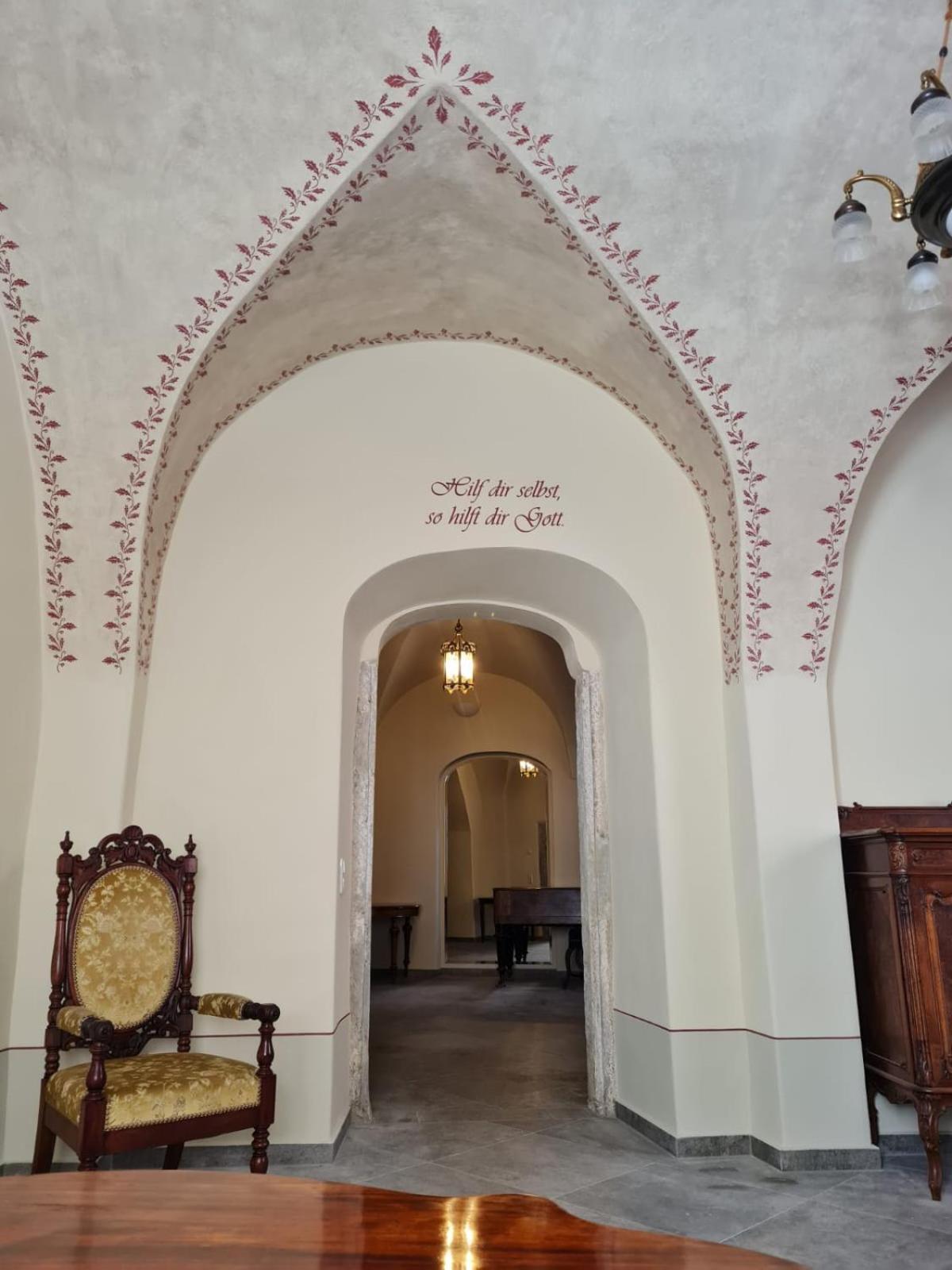 Stadtpalais Romantik-Suite 3 Zimmer Maximal 6 Personen เบาท์เซน ภายนอก รูปภาพ